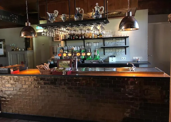 Oud Holset מלון *